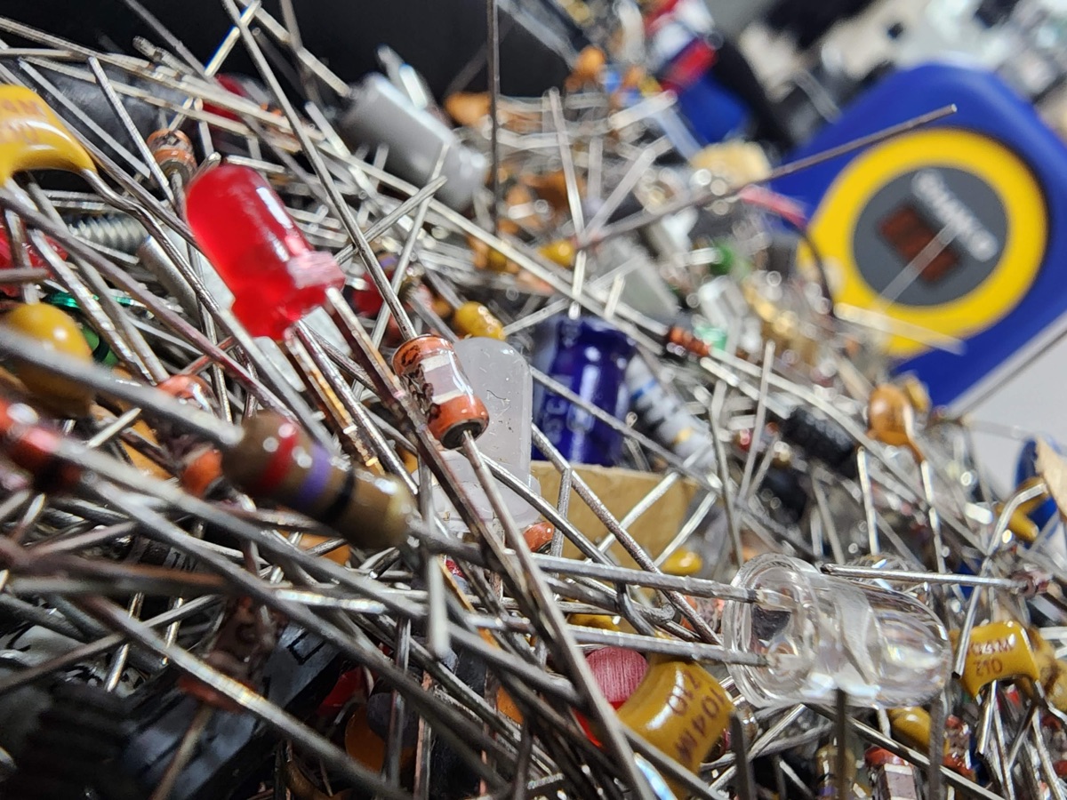 Portable soldering lab equipment